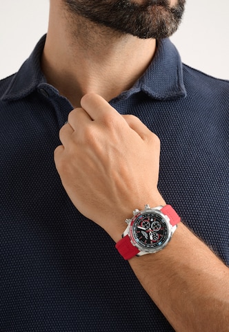 Montre à affichage analogique NAUTICA en rouge : devant