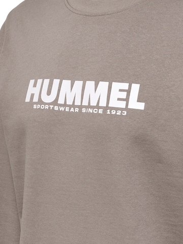 Hummel Collegepaita värissä harmaa