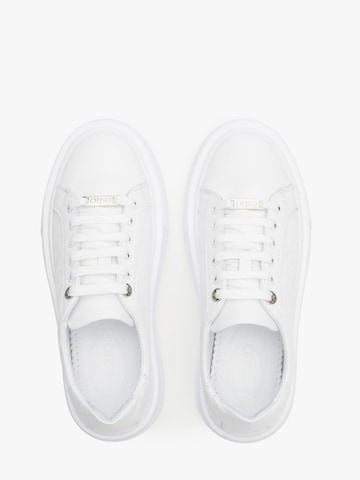 Estro Låg sneaker '09-3202' i vit