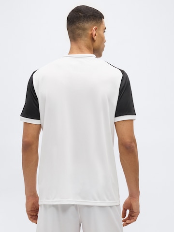 Tricou funcțional 'TeamLIGA26 Matchday' de la PUMA pe alb