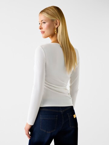 GUESS by Marciano Shirt in Beige