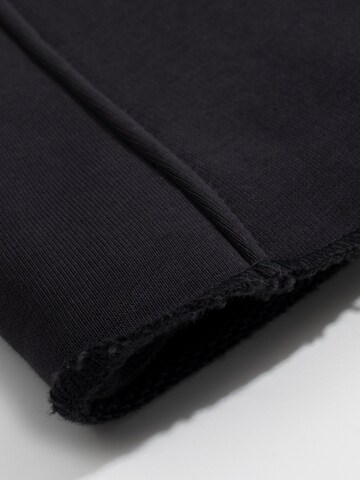 FEMSSY Rozkloszowany krój Spodnie 'LOOM SWEATPANTS GRAPHITE' w kolorze szary