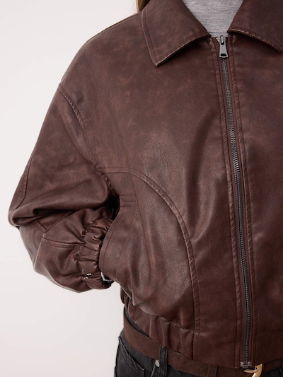 Trendyol Veste mi-saison en marron, Vue avec produit