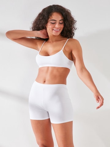 C&City Skinny Leggings in White: front