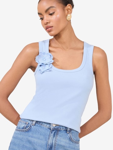 Top di Lipsy in blu: frontale