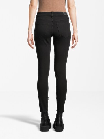 Skinny Jeans di AÉROPOSTALE in nero