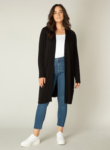 BASE LEVEL CURVY Knit Cardigan 'Ayla' in Black