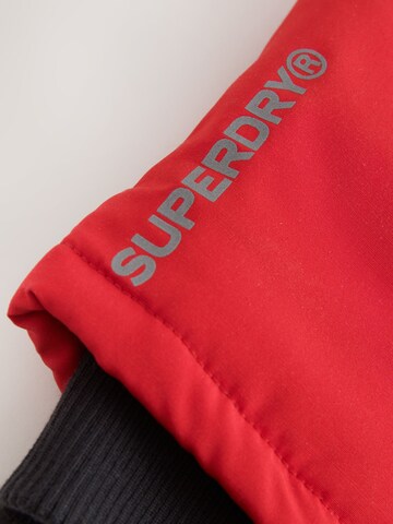 Completo funzionale di Superdry & Co in rosso