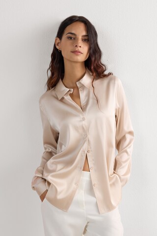 INTIMISSIMI Blouse in Beige: front