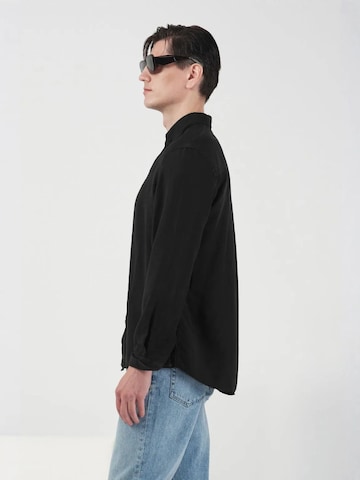 Regular fit Camicia di Giesto in nero