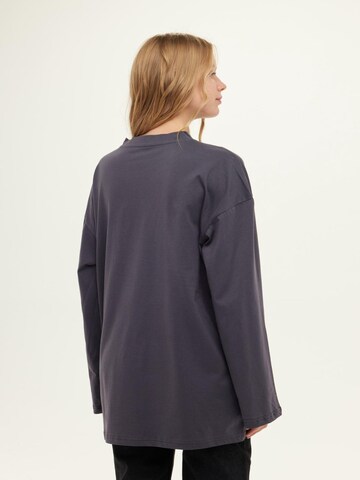 MANUKA Shirt in Grijs