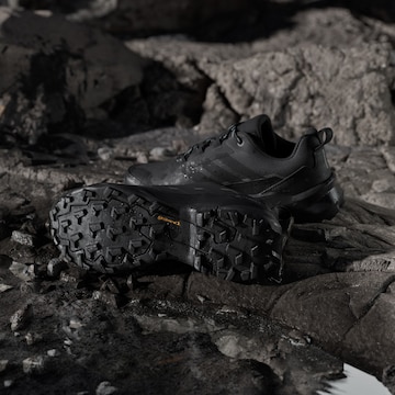 ADIDAS TERREX Lågsko 'Skychaser AX5' i grå