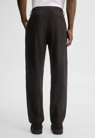 STRELLSON Regular Trousers in Brown