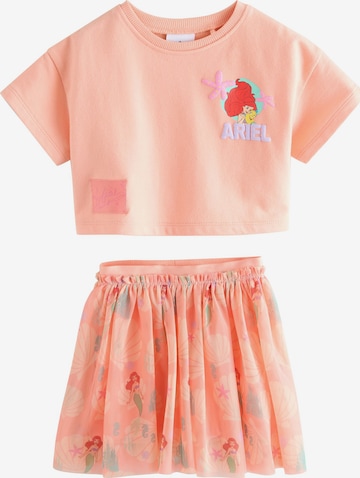 Next Setti värissä oranssi: etupuoli