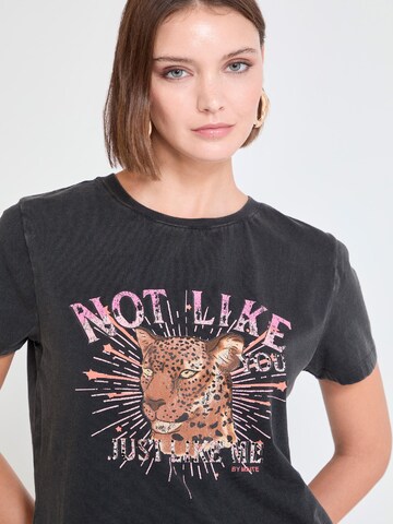T-shirt Lola Casademunt en noir