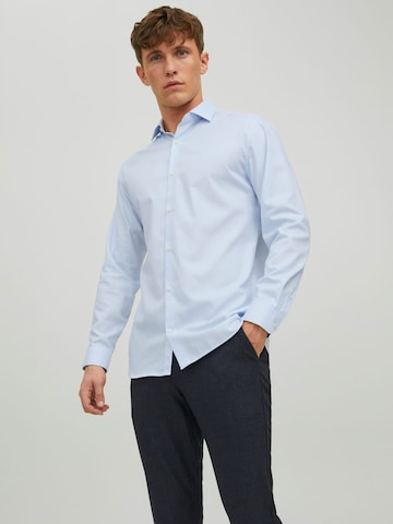 JACK & JONES Comfort fit Button Up Shirt 'Blaparker' in Blue: front