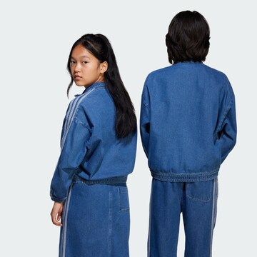 ADIDAS ORIGINALS Between-season jacket in Blue