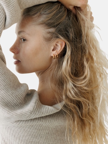 GOOD.designs Earrings in Gold: front