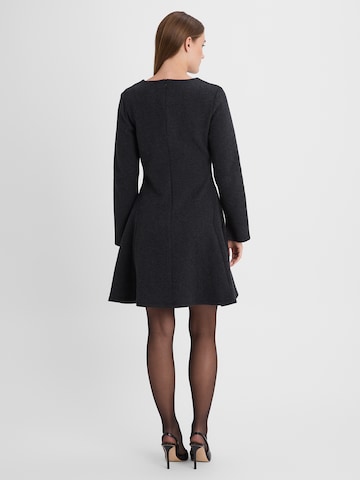 Guido Maria Kretschmer Women Šaty 'Dotta' - Sivá