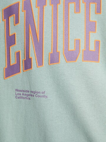 Bershka T-Shirt in Blau