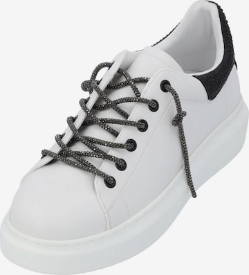 Palado by Sila Sahin Sneakers 'Rugu ' in White: front