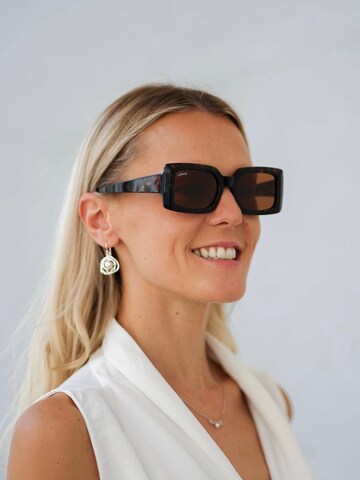 Occhiali da sole 'Ace UV400' di La Moda Me in marrone: frontale