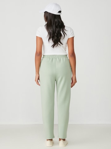 C&City Tapered Trousers in Green