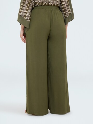 Wide leg Pantaloni di Fiorella Rubino in verde