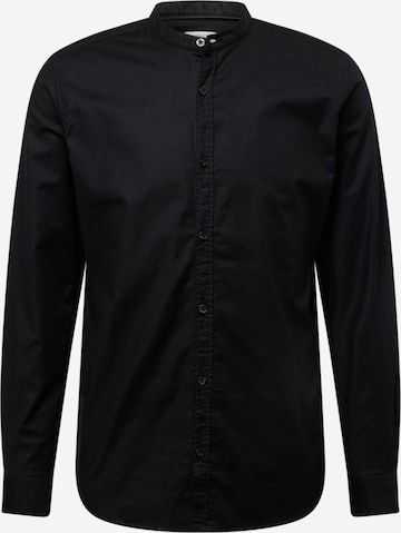 QS Regular fit Button Up Shirt in Black: front