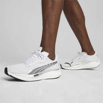 Chaussure de course 'Velocity Nitro 3' PUMA en blanc