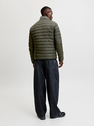 JACK & JONES - Chaqueta de entretiempo 'JJELVIS' en verde