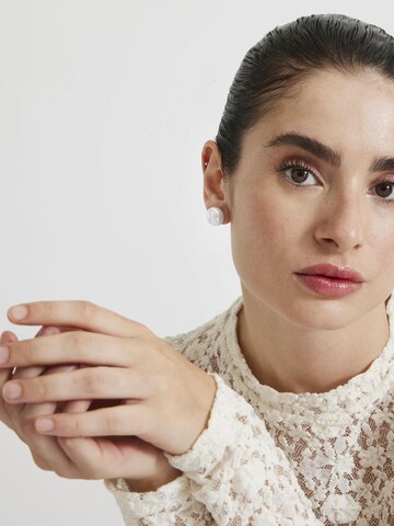 Orecchini 'Nandi' di Luxenter in bianco