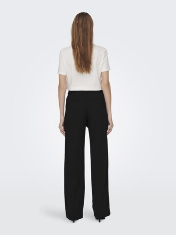 ONLY Regular Pleat-Front Pants in Black