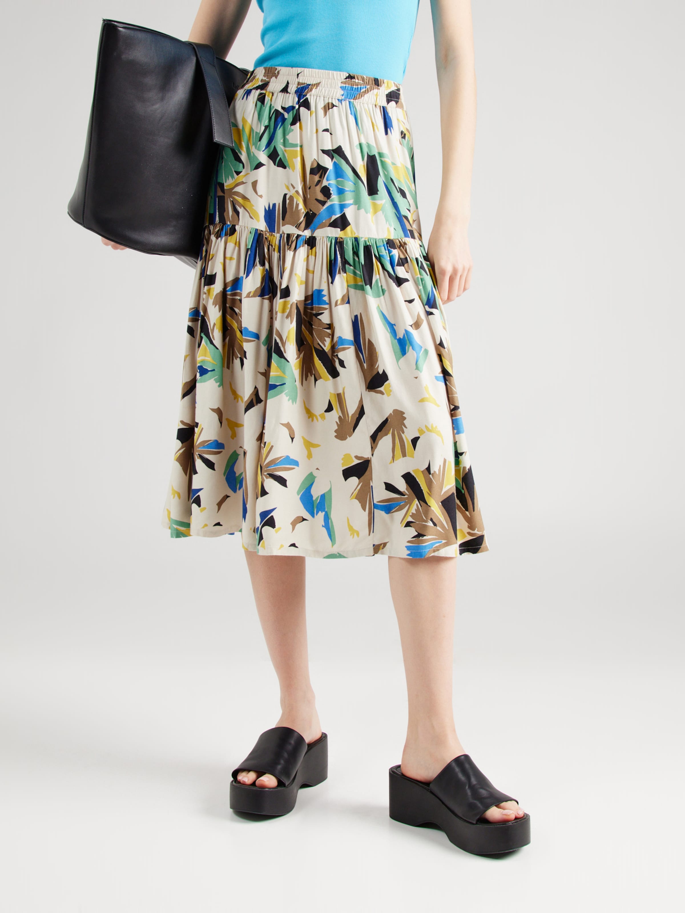 Vêtements masai en ligne sale