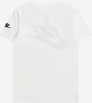 Nike Sportswear Majica 'FUTURA EVERGREEN' | bela barva
