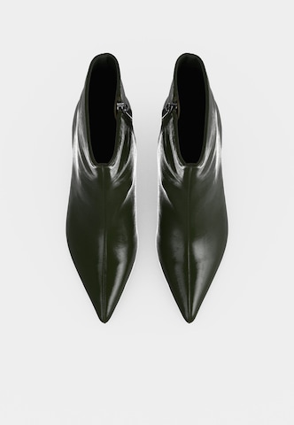 STEVE MADDEN Къси ботуши 'Lulah' в зелено