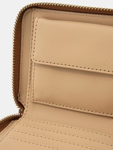 Porte-monnaies 'Laurel' GUESS en marron