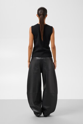 SOAKED IN LUXURY Bodywarmer 'Havena' in Zwart