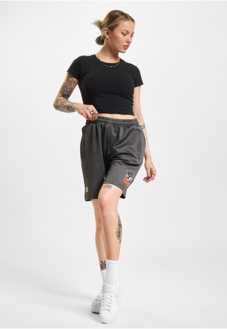 Regular Pantalon 'DefShop x European League of Football Helvetic Guards 1' DEF en gris