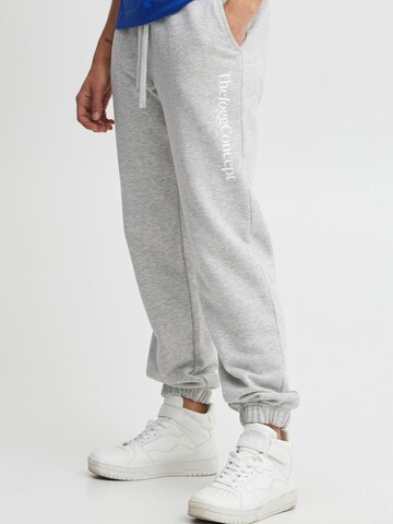 Effilé Pantalon 'SAFINE ' The Jogg Concept en gris