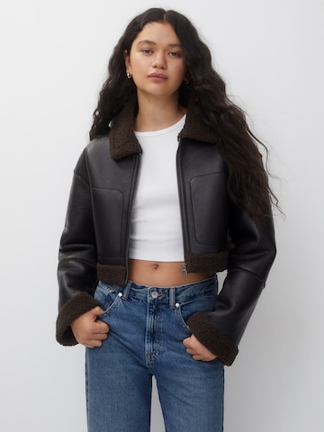 Pull&Bear Jacke in Braun: predná strana