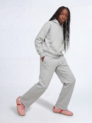 Sweat-shirt 'JXSTUDIO VESTERBRO' JJXX en gris