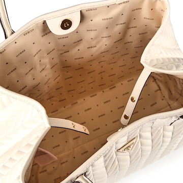 Borsa a spalla 'Cheryl ' di GUESS in beige