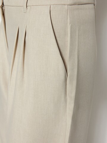 Wide leg Pantaloni con pieghe di Trendyol in marrone