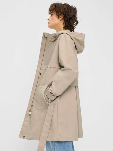 Fuchs Schmitt Between-seasons coat 'Kurzmantel La Spezia' in Beige