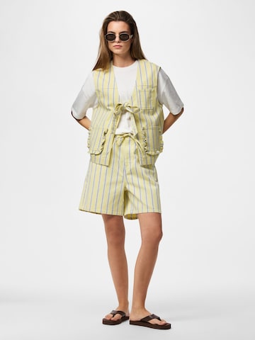 Gilet 'PCBillo' di PIECES in giallo