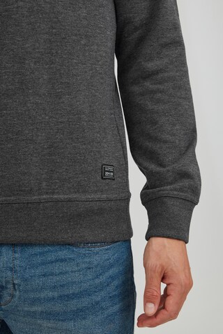 11 Project Sweatshirt 'Garrett' in Grau