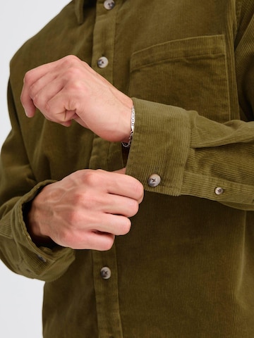 !Solid - Regular Fit Camisa 'MEYER' em verde