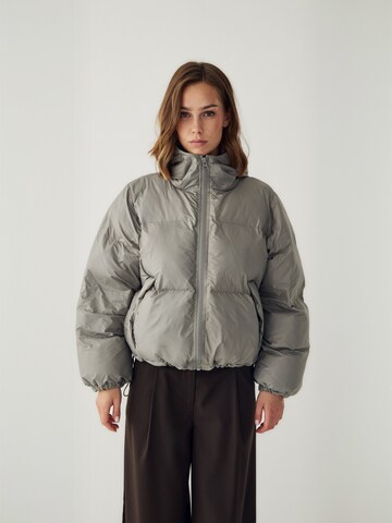 Noella Winterjacke 'N-Merci' in Grün: Vorderseite