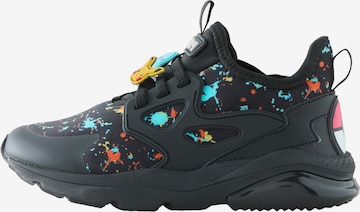 Next Tennarit 'Pokemon' värissä musta: etupuoli